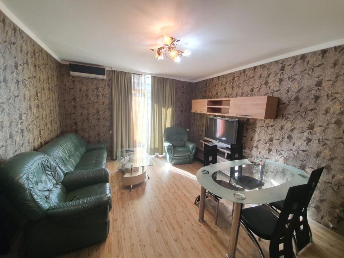 Batumi Royal Apartments Εξωτερικό φωτογραφία