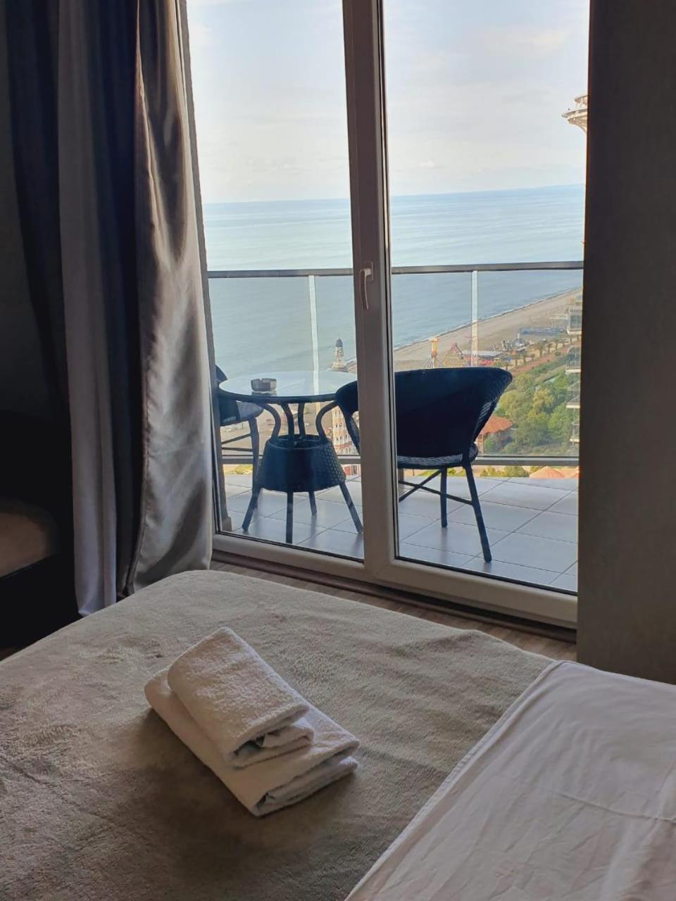 Batumi Royal Apartments Εξωτερικό φωτογραφία