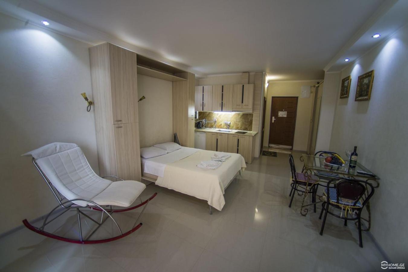 Batumi Royal Apartments Εξωτερικό φωτογραφία