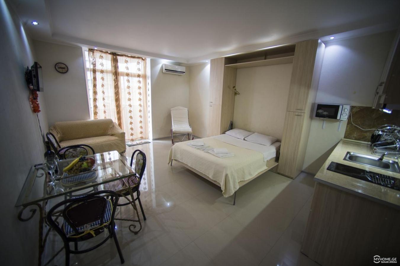 Batumi Royal Apartments Εξωτερικό φωτογραφία