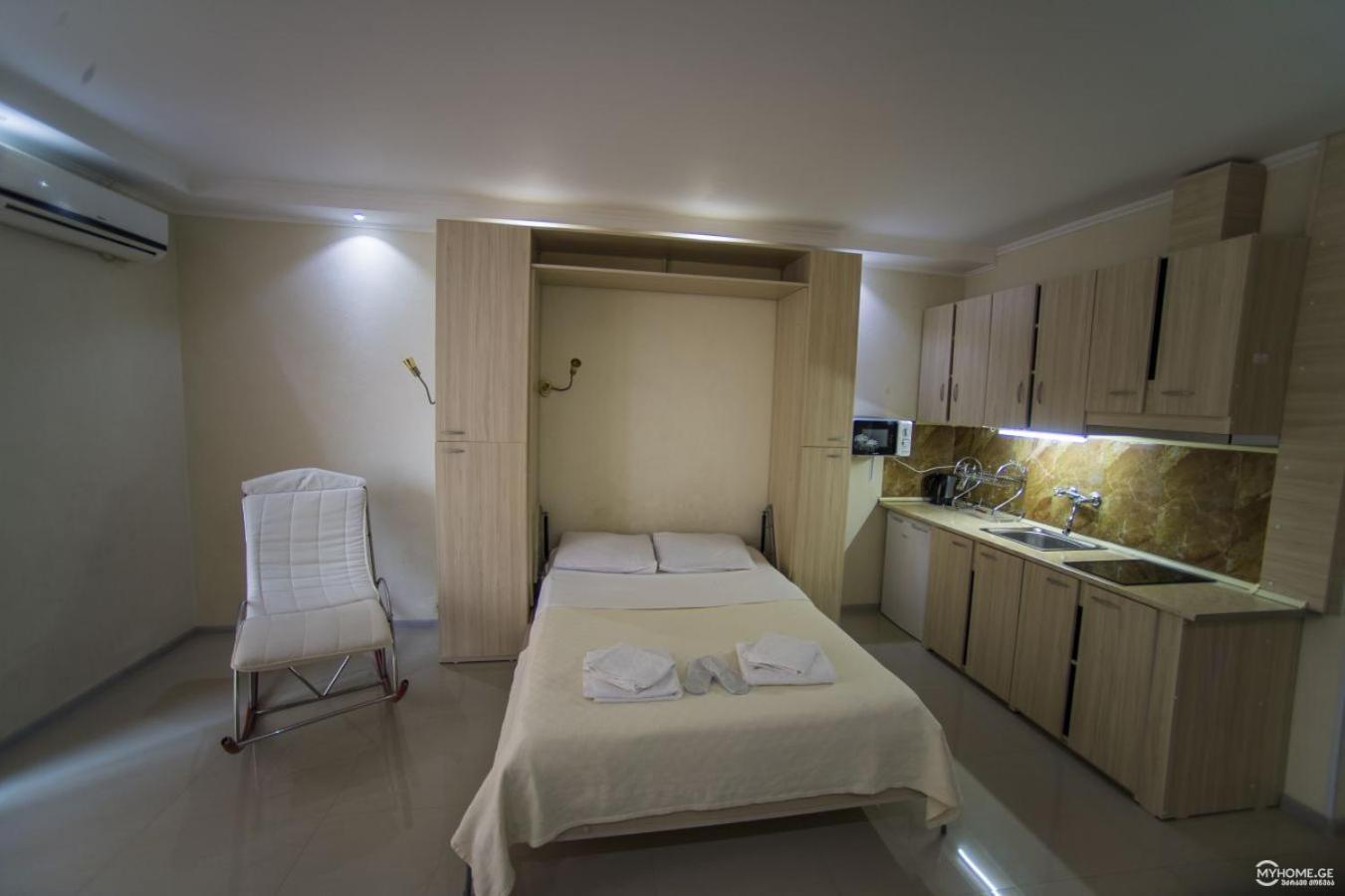 Batumi Royal Apartments Εξωτερικό φωτογραφία