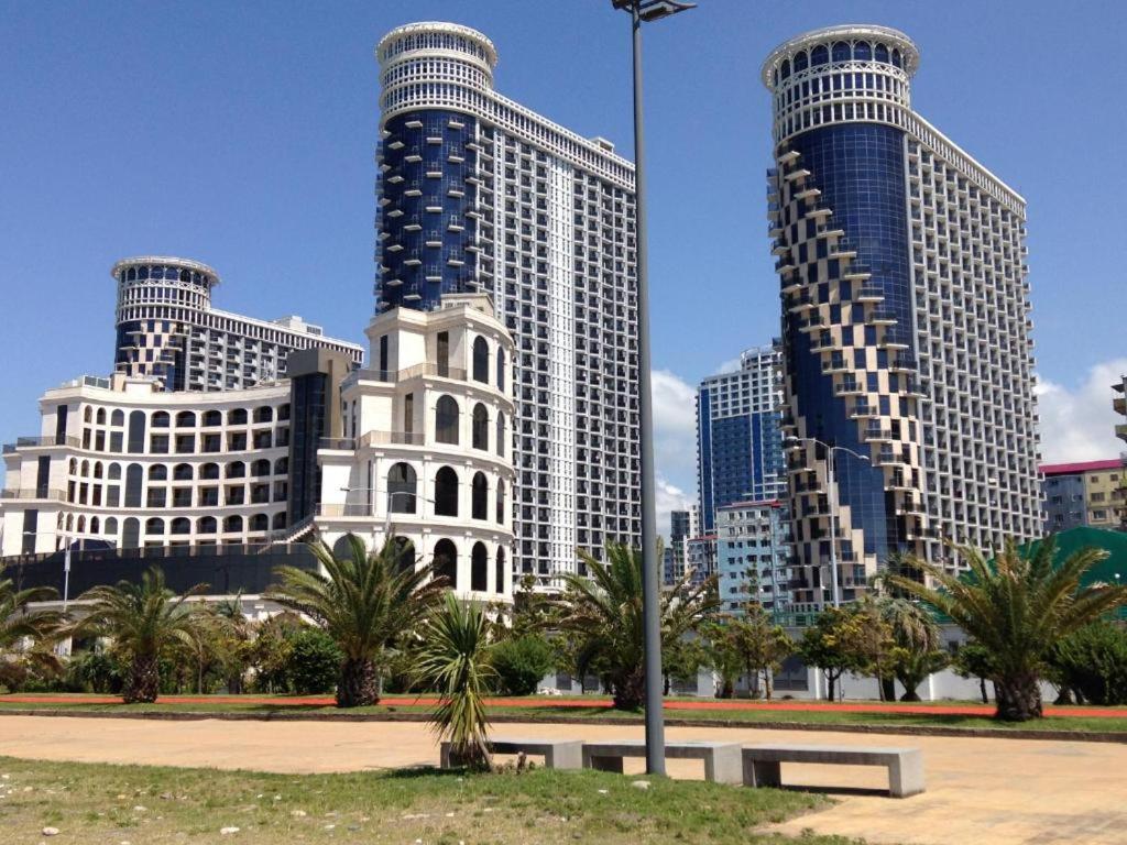 Batumi Royal Apartments Εξωτερικό φωτογραφία