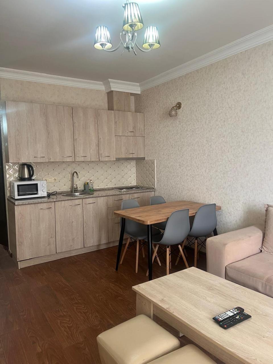 Batumi Royal Apartments Εξωτερικό φωτογραφία